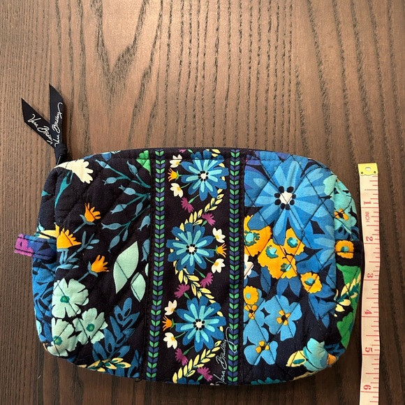 Vera Bradley Med. Cosmetic Bag/Pouch - Multicolored Blue Floral Print (Retired) - Picture 2 of 5